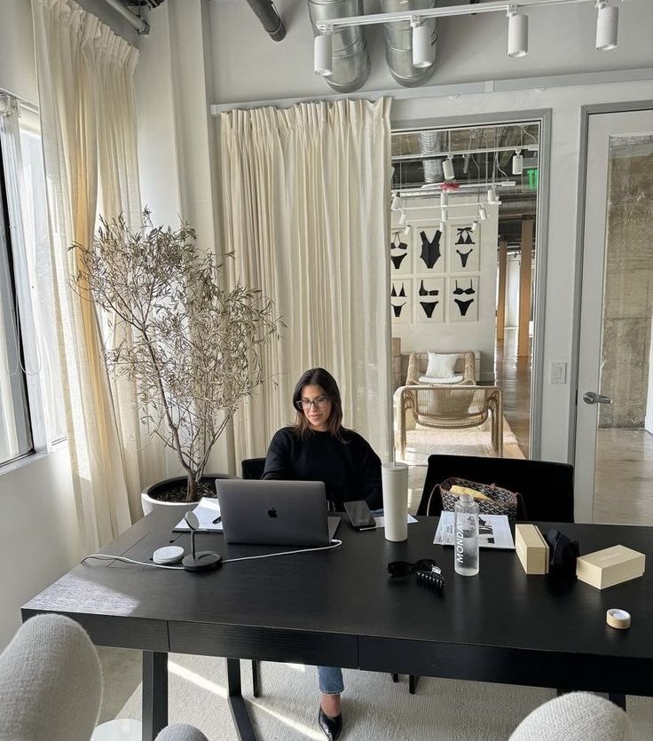 Gestapelte Steine in Balance